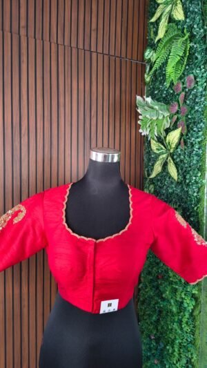 Raw silk kolka motif blouse Black Red